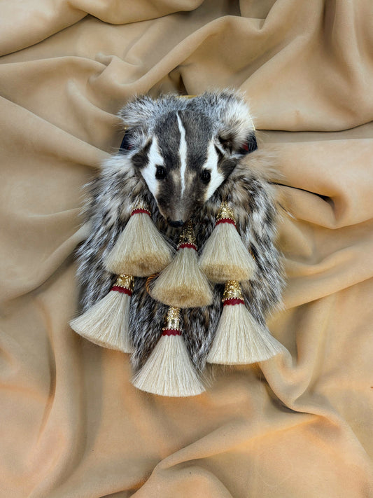 Full mask Badger sporran with white horsehair tassels