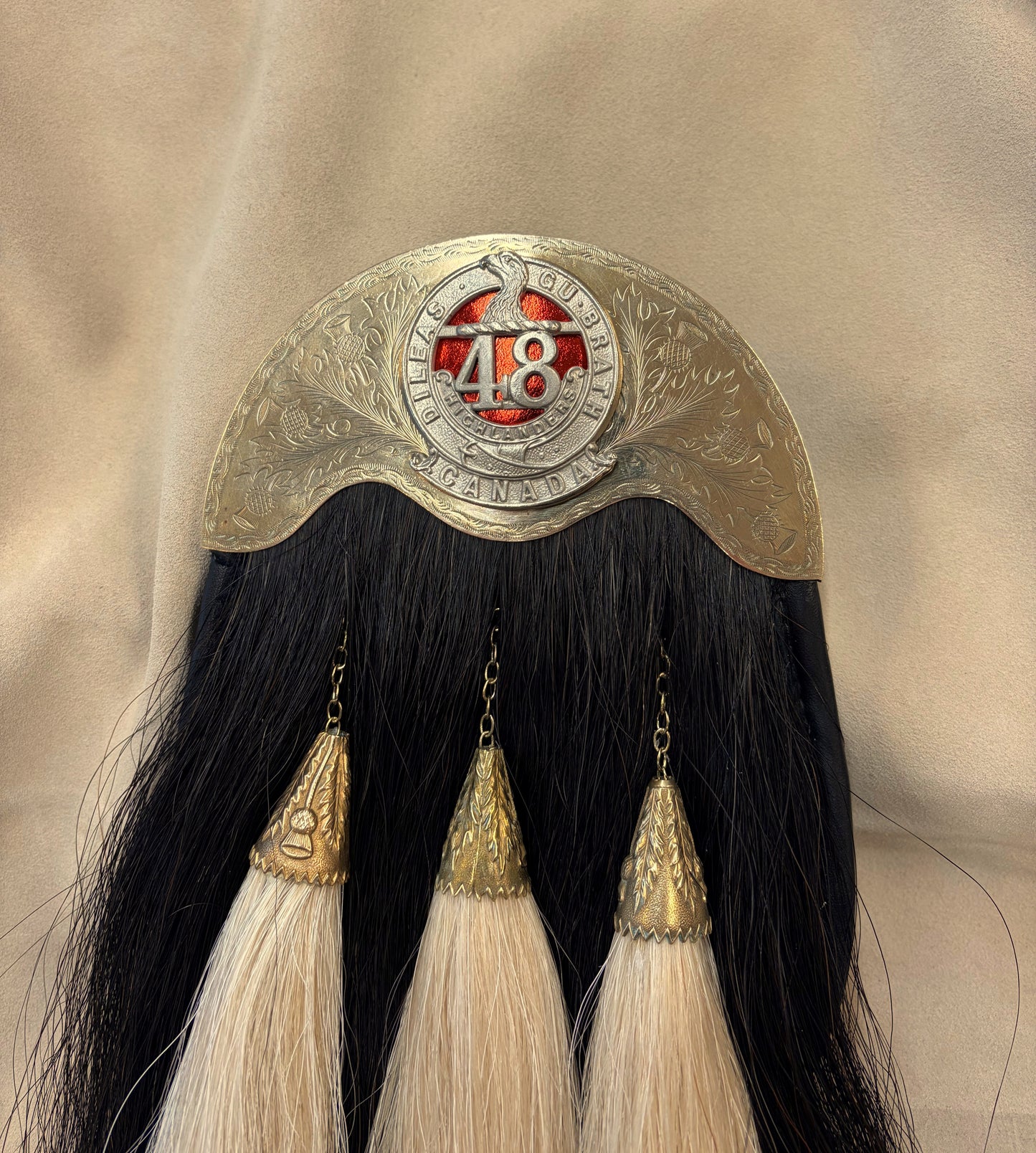 48th Highlanders of Canada Horsehair Sporran – Officer